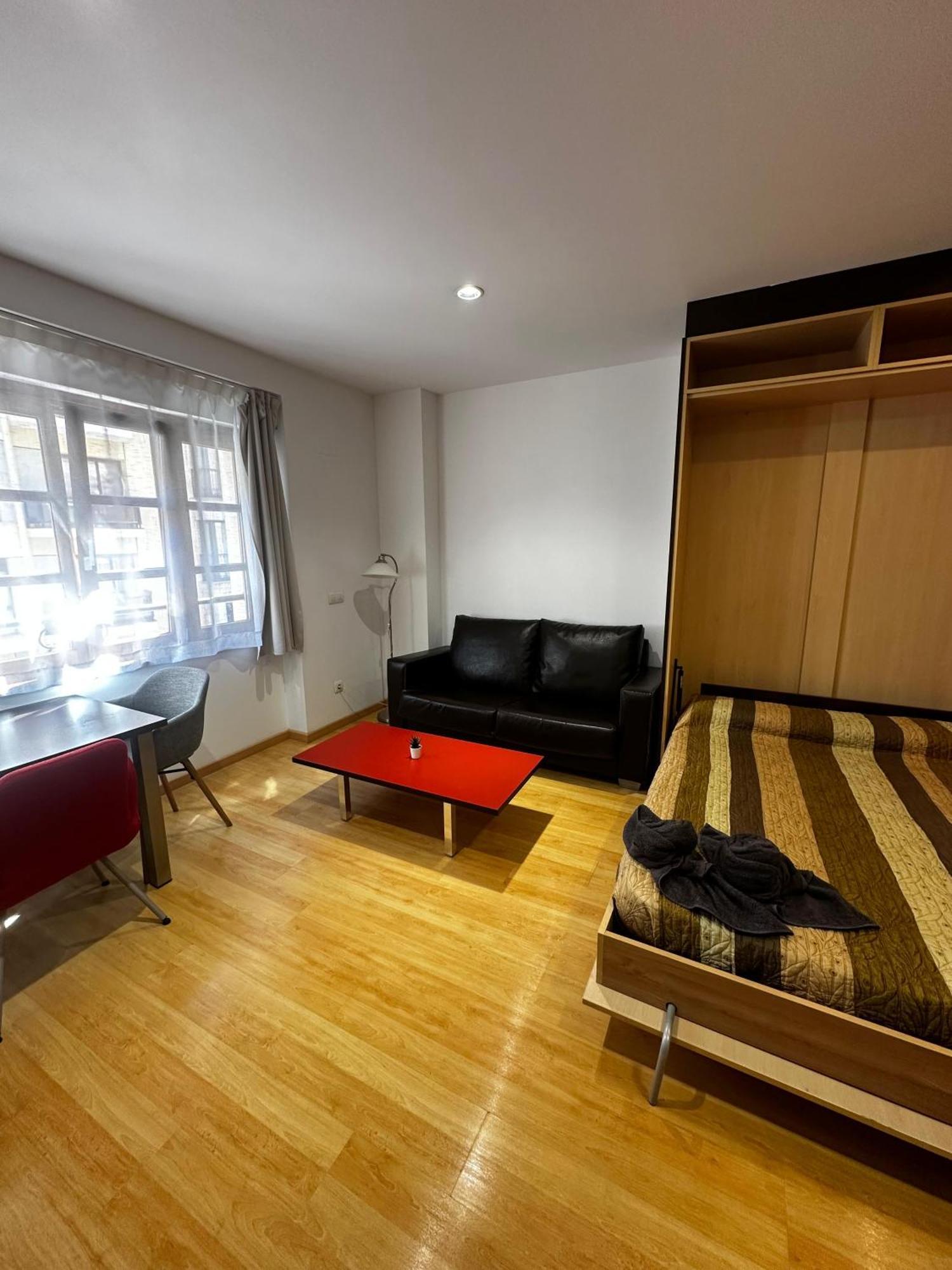 Estudio Centrico B4 Oviedo Kültér fotó